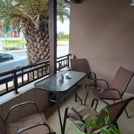 Апартаменты Black Rose *