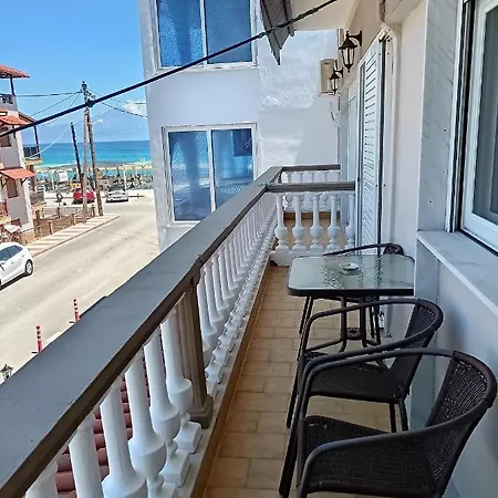 Black Rose Apartment Sarti